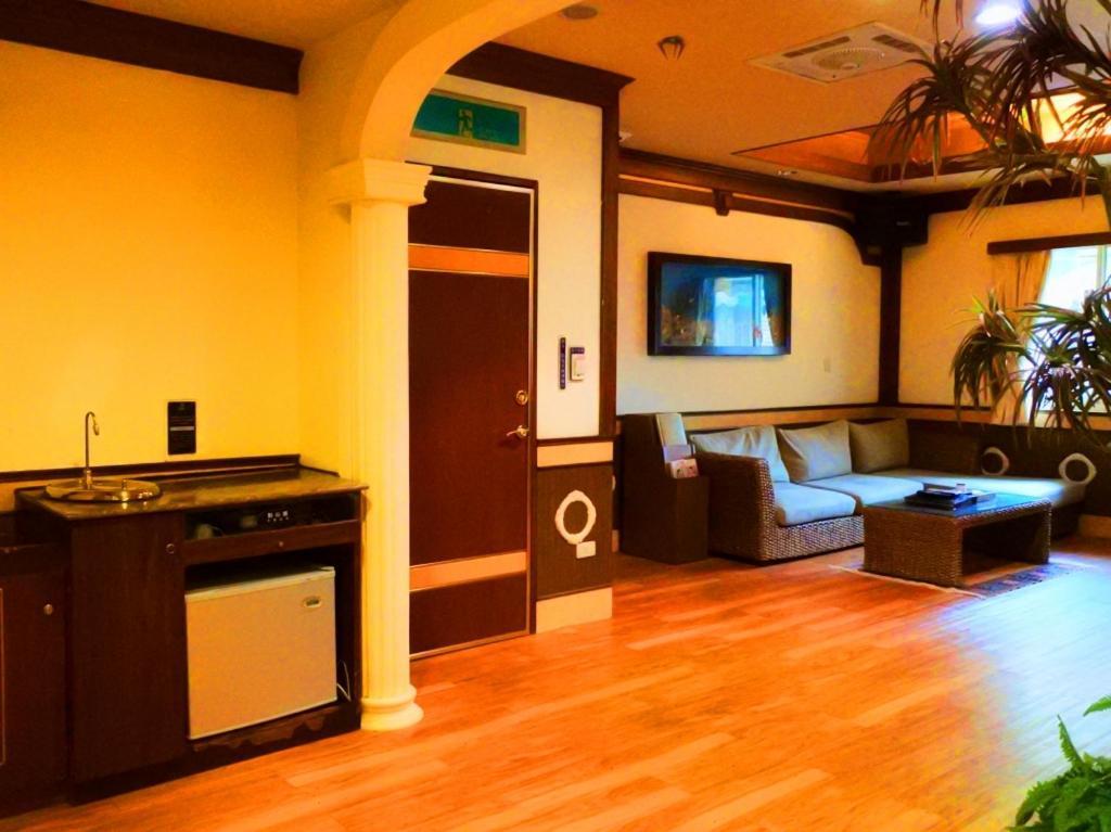 גואישן Swan Lake Motel מראה חיצוני תמונה