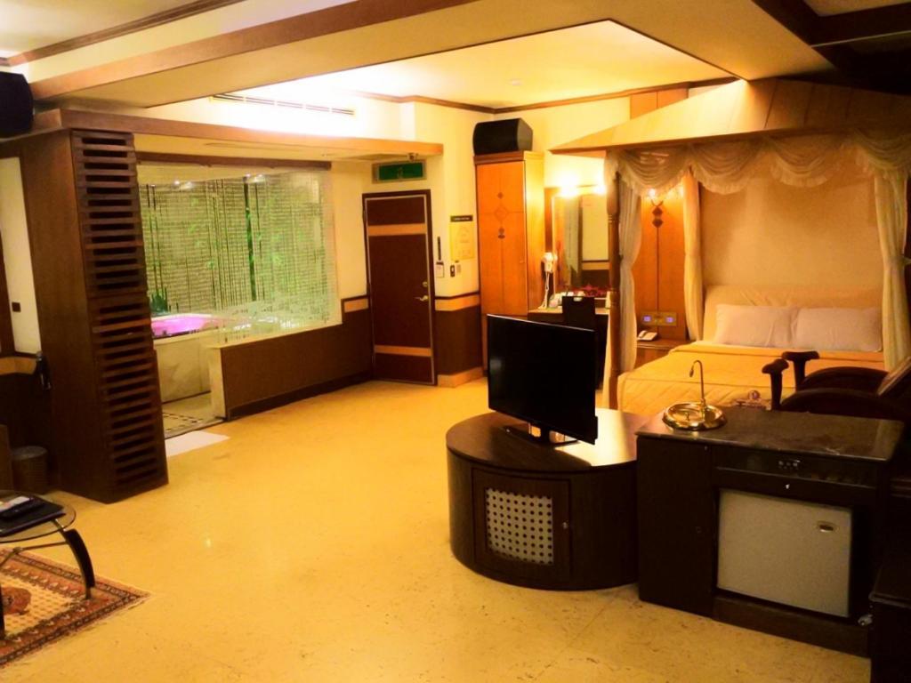 גואישן Swan Lake Motel מראה חיצוני תמונה